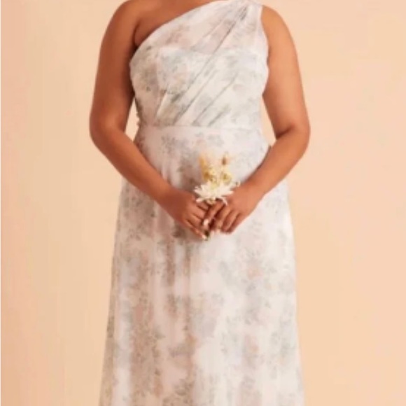 *new* Birdy Grey x Style Me Pretty Kira Dress in Sage Bouquet - Picture 3 of 9